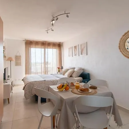 Apartment Pampa Terrasse Beau Volume Pied Dans L'eau Mauguio