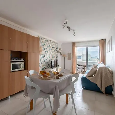 Pampa Terrasse Beau Volume Pied Dans L'eau Apartment Mauguio