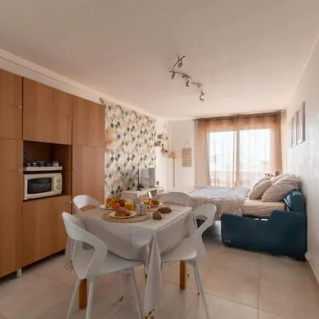 Apartment Pampa Terrasse Beau Volume Pied Dans L'eau Mauguio